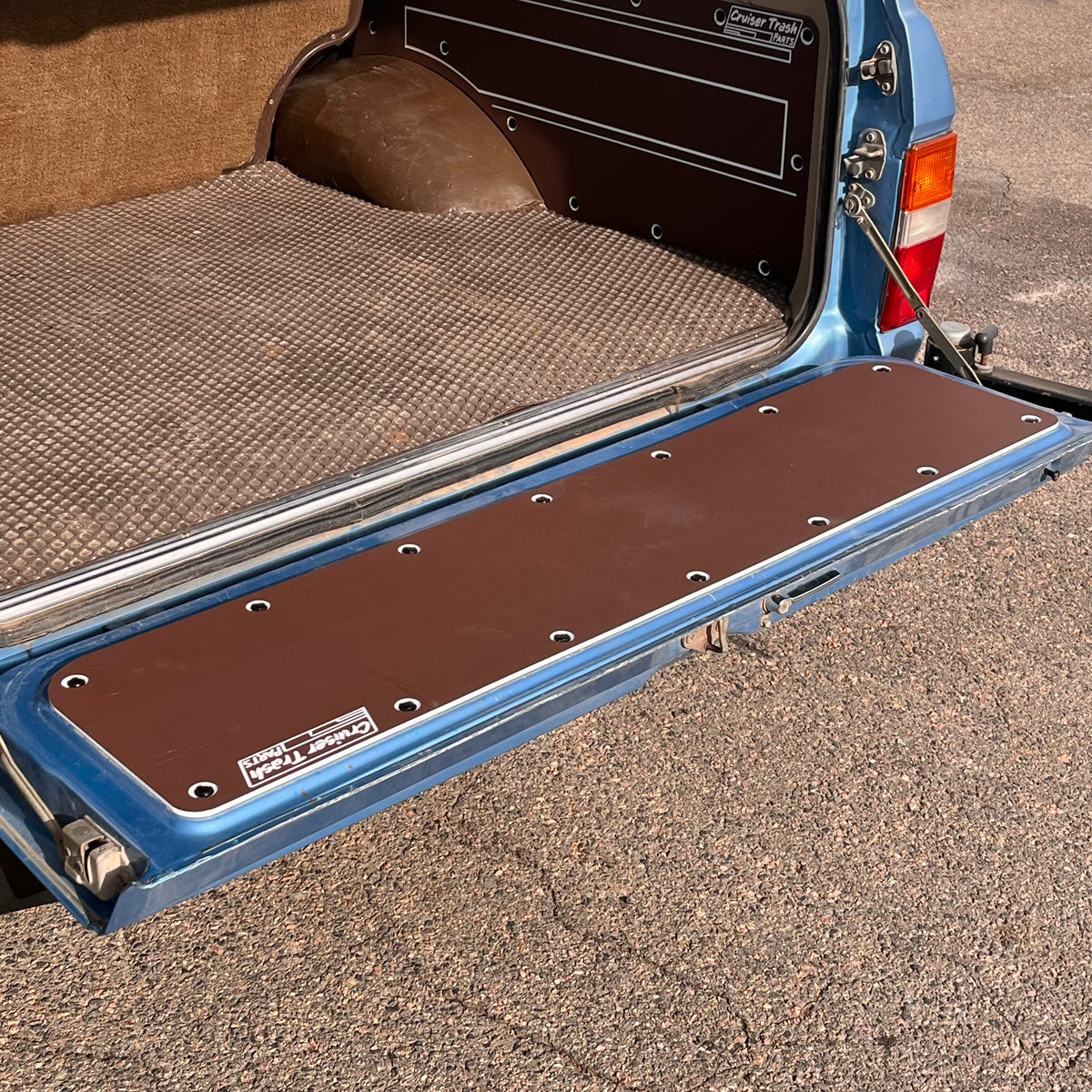 60 Series Deluxe Tailgate Panel – Cruiser Trash Parts