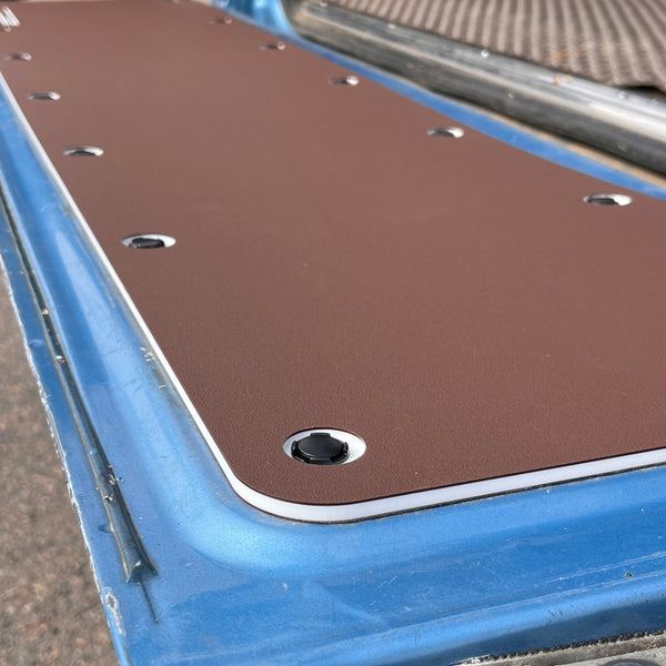60 Series Deluxe Tailgate Panel